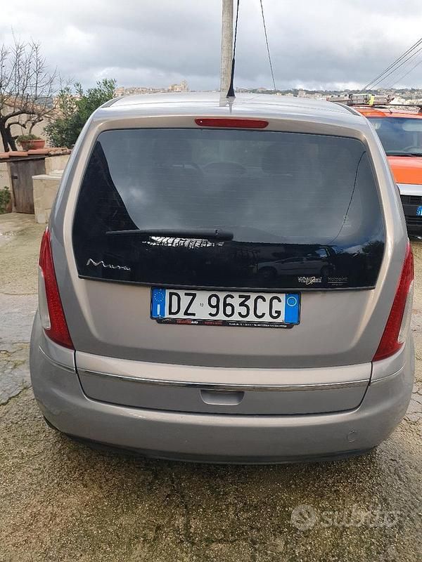 Usata Lancia Musa 95 CV (69 kW) 2009 Monovolume