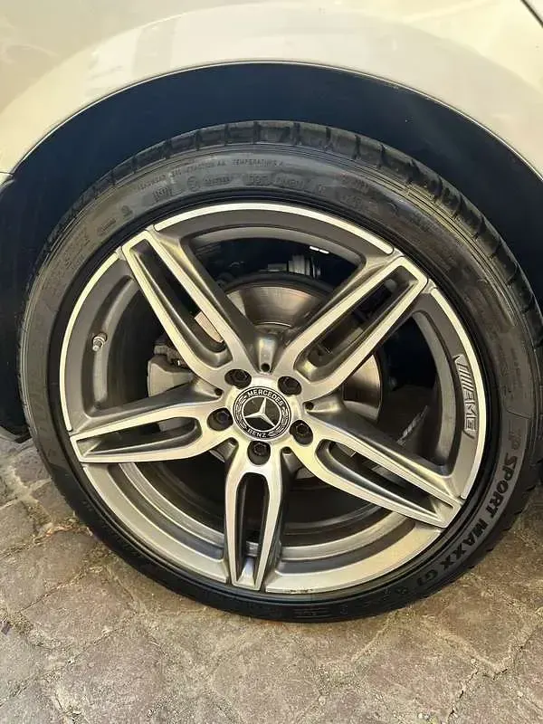 Usata Mercedes E220 Premium Plus 194 CV (142 kW) 2019 Berlina
