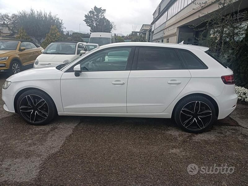 Usata Audi A3 Business 110 CV (80 kW) 2017 Bianco Berlina
