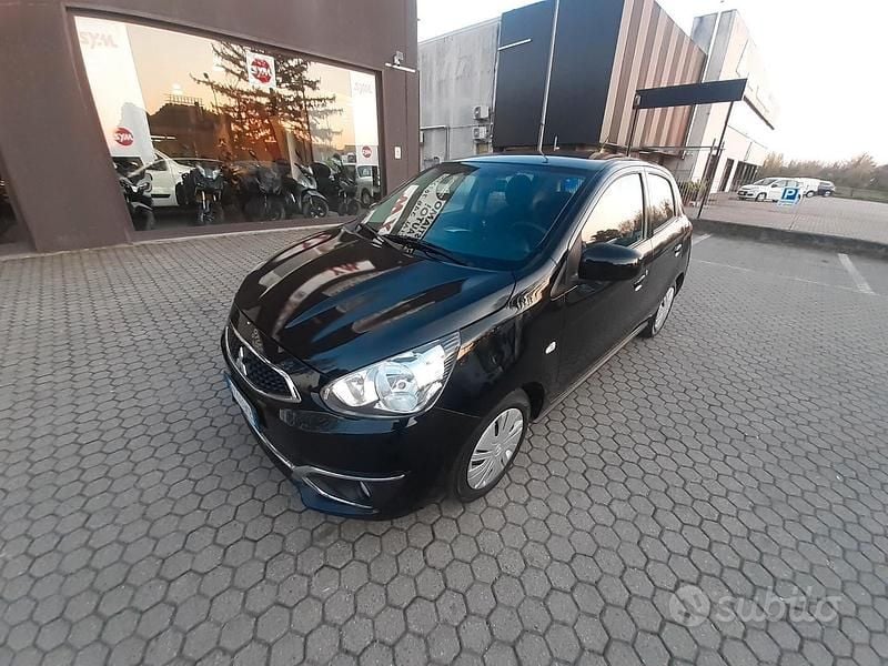 Occasion Mitsubishi Space Star Invite 71 ch (52 kW) 2019 Noir Citadine