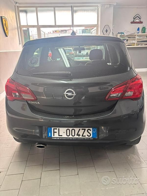 Usata Opel Corsa 90 CV (66 kW) 2017 Utilitaria