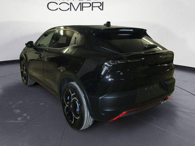 Nuova Alfa Romeo GT Junior Edizione Speciale 145 CV (106 kW) 2025 Nero SUV