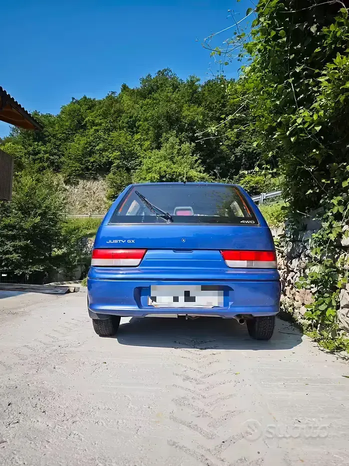 Usata Subaru Justy 1997 Blu Utilitaria
