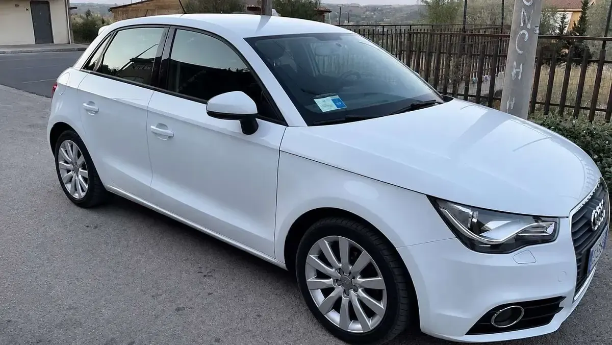 Usata Audi A1 Sportback Ambition 90 CV (66 kW) 2013 Utilitaria