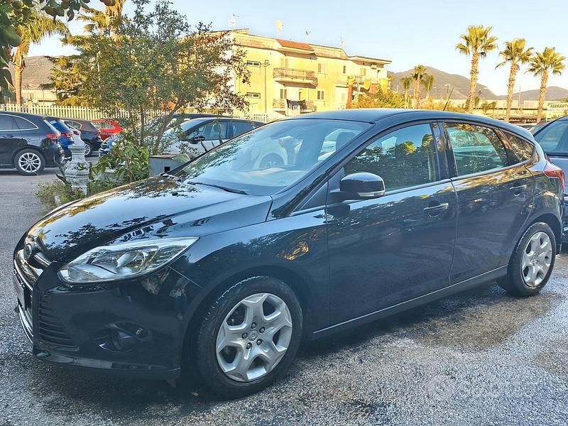 Usata Ford Focus 101 CV (74 kW) 2014 Nero Berlina