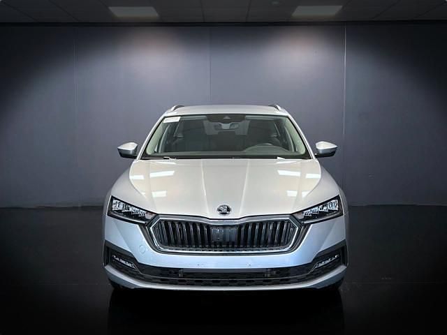 Usata Skoda Octavia Executive 116 CV (85 kW) 2023 Argento Station wagon