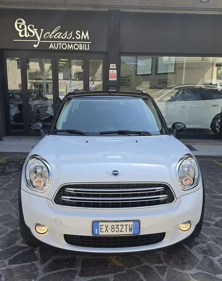 Usata Mini Cooper 122 CV (89 kW) 2015 Bianco Utilitaria