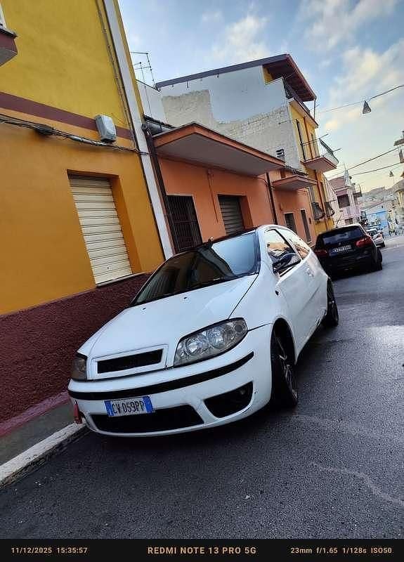 Occasion Fiat Punto Sport 69 ch (50 kW) 2005 Blanc Berline