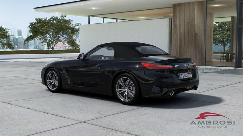Nuova BMW Z4 M Sport 197 CV (144 kW) 2026 Black sapphire metallizzato Cabrio