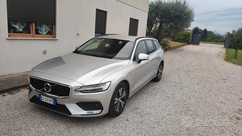 Usata Volvo V60 2020 Grigio Station wagon