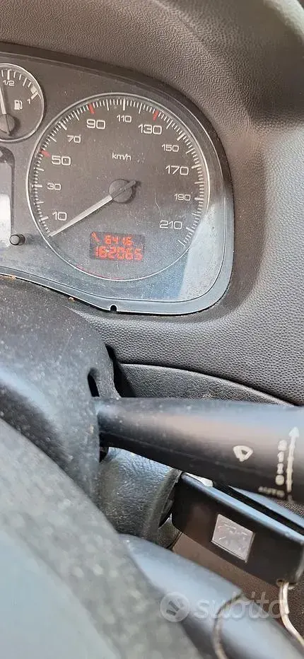 Usata Peugeot 307 88 CV (64 kW) 2005 Berlina