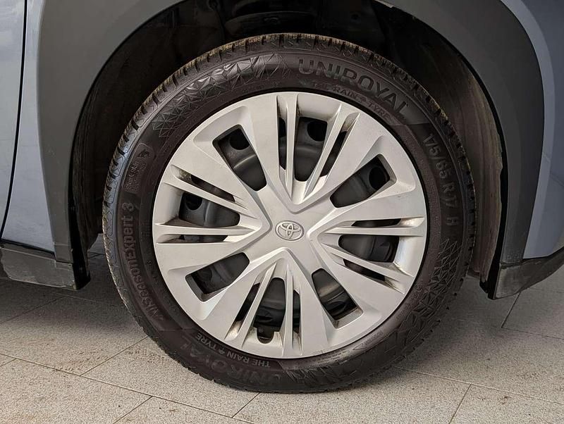 Usata Toyota Aygo X Active 72 CV (52 kW) 2025 Grigio SUV