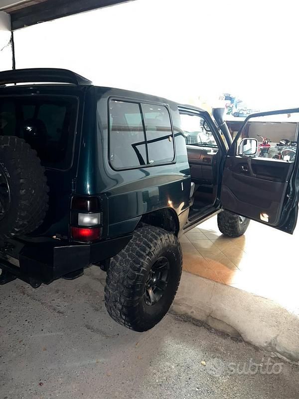 Usata Mitsubishi Pajero 2000 Verde SUV
