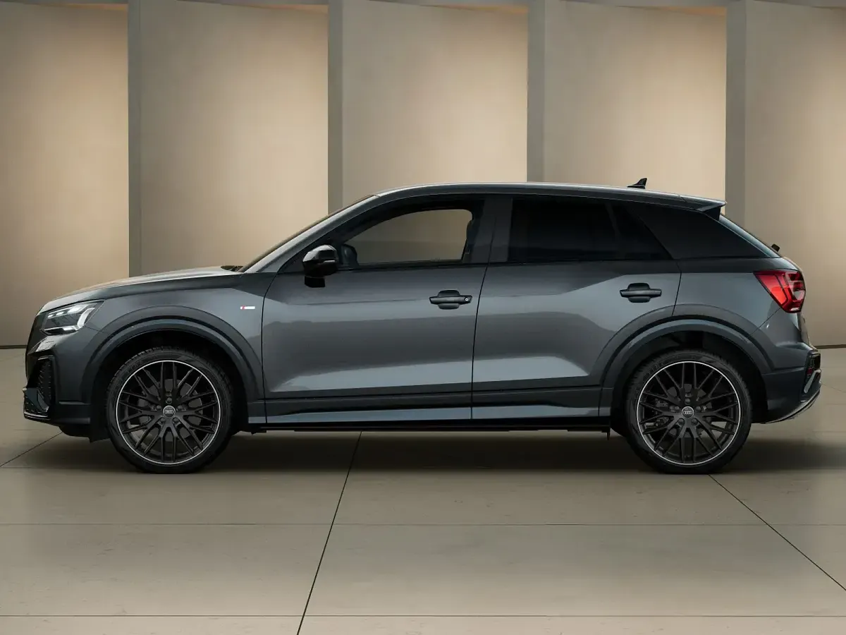 Nuova Audi Q2 Comfort 2026 Grigio daytona perlato SUV
