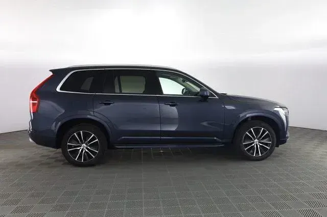 Occasion Volvo XC90 Momentum 235 ch (172 kW) 2021 Bleue SUV
