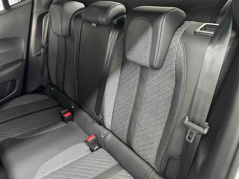 Nuova Peugeot 2008 Allure 101 CV (74 kW) 2026 Night black SUV