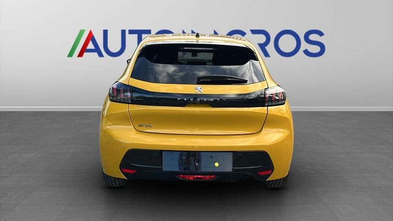 Usata Peugeot 208 Allure 101 CV (74 kW) 2023 Giallo Utilitaria