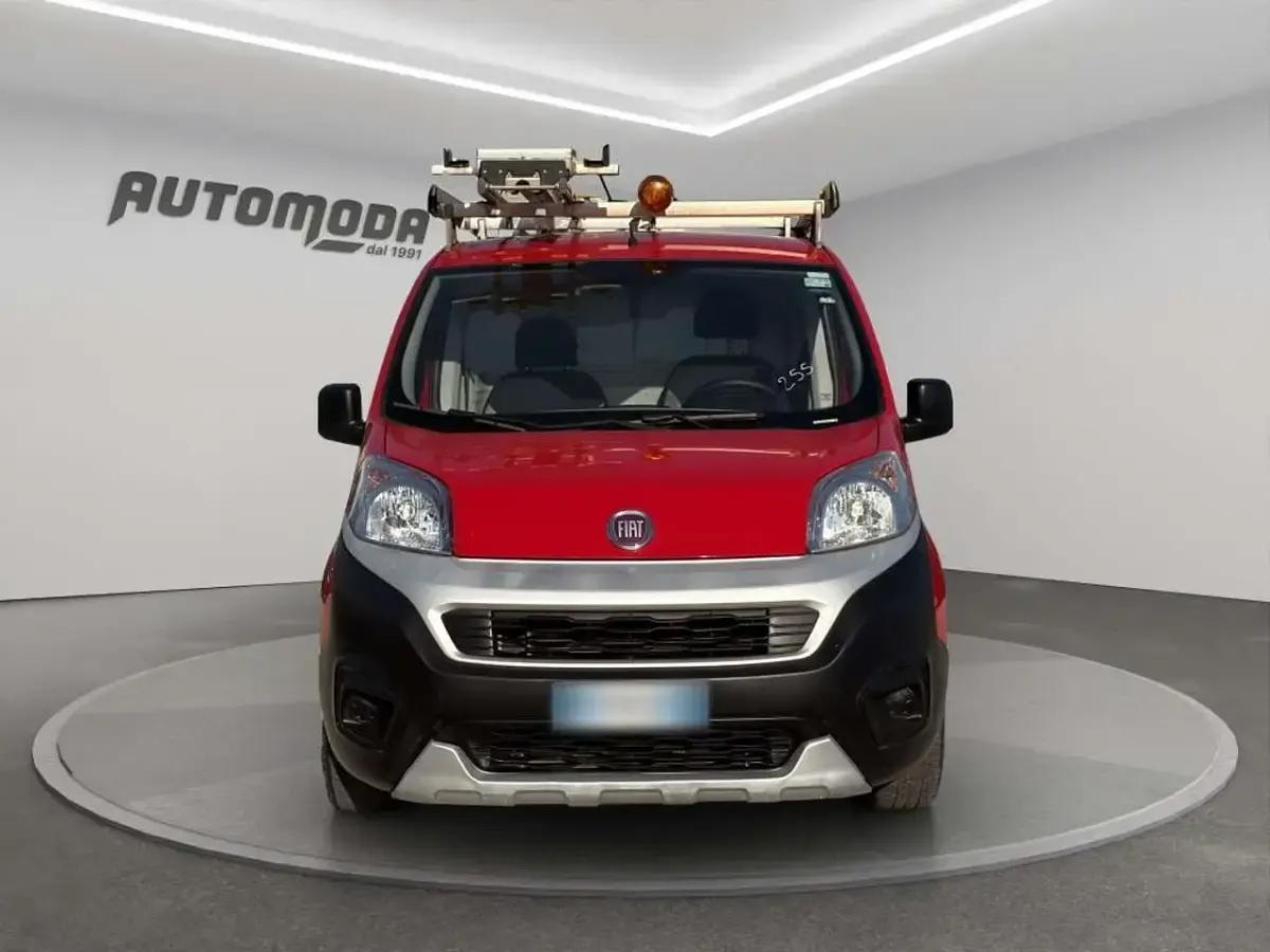 Usata Fiat Fiorino 95 CV (69 kW) 2017 Rosso Monovolume