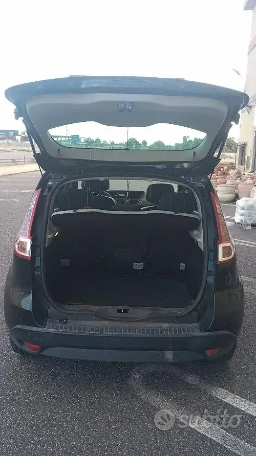 Usata Renault Scénic IV 110 CV (80 kW) 2017 Nero Monovolume