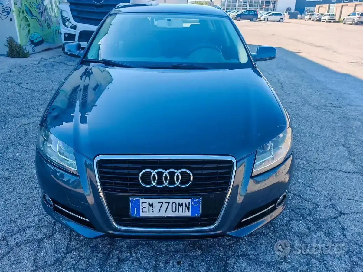 Usata Audi A3 90 CV (66 kW) 2012 Grigio Utilitaria