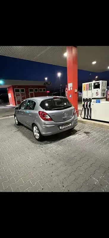 Usata Opel Corsa 90 CV (66 kW) 2007 Utilitaria