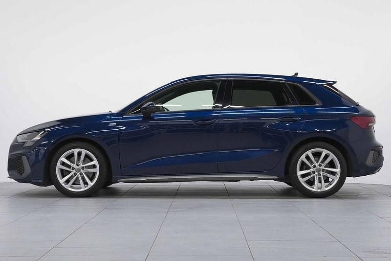 Usata Audi A3 Sportback S-Line 150 CV (110 kW) 2020 Blu Utilitaria