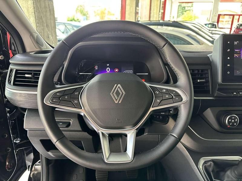 Nuova Renault Trafic Equilibre 150 CV (110 kW) 2025 Nero metallizzato Monovolume