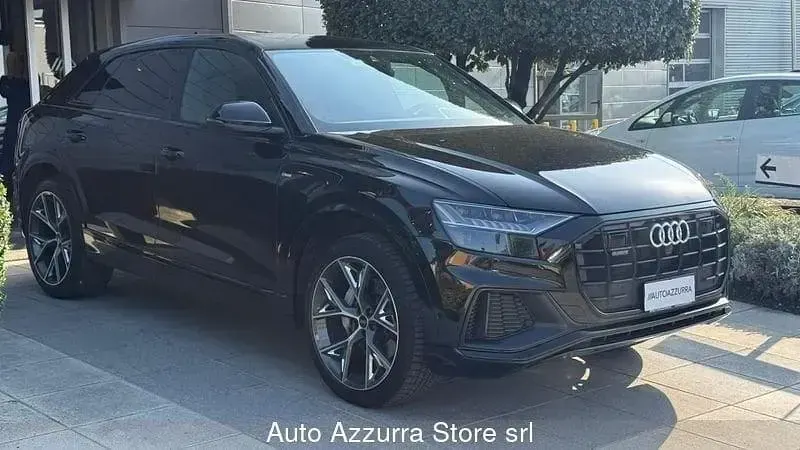 Usata Audi Q8 Comfort 286 CV (210 kW) 2023 Nero SUV