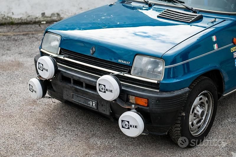 Usata Renault R5 85 CV (62 kW) 1981 Blu Utilitaria