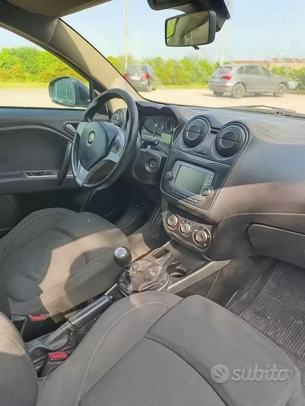 Usata Alfa Romeo MiTo 78 CV (57 kW) 2016 Nero Utilitaria