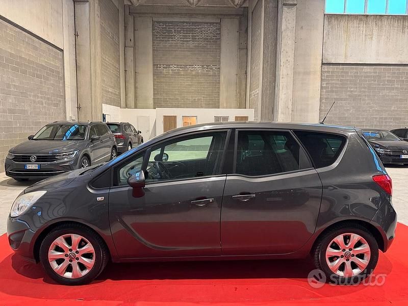 Occasion Opel Meriva 101 ch (74 kW) 2011 Gris Monospace