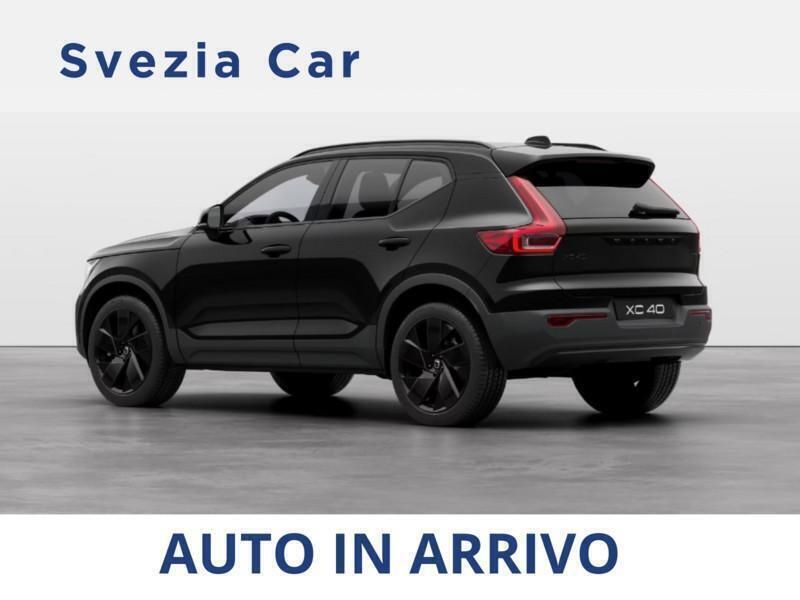 Usata Volvo XC40 Plus 163 CV (119 kW) 2024 Nero SUV