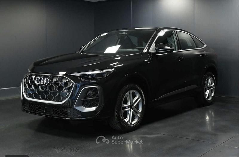 Nuova Audi Q5 S-Line 204 CV (150 kW) 2026 Nero SUV