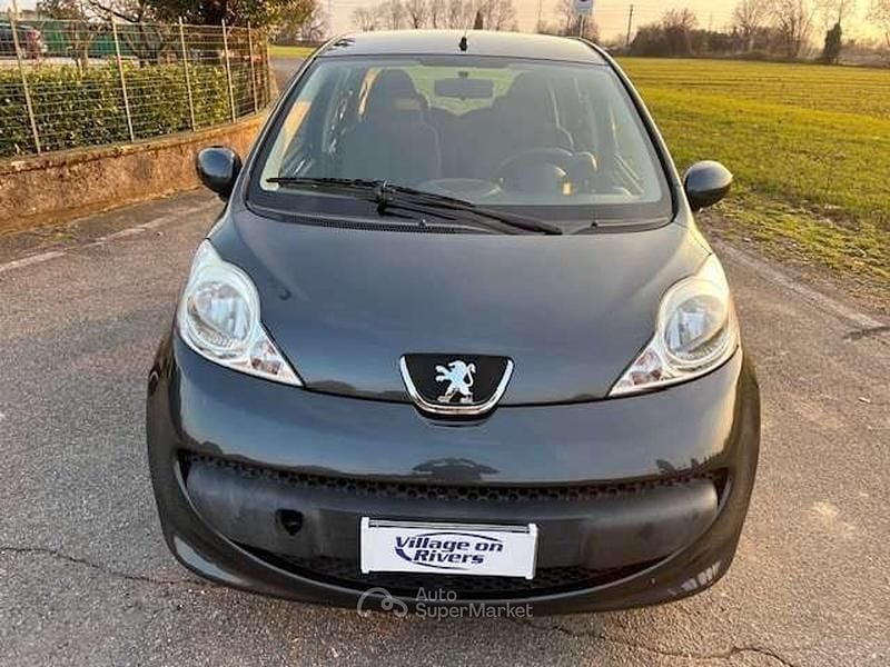 Usata Peugeot 107 68 CV (50 kW) 2007 Grigio Utilitaria