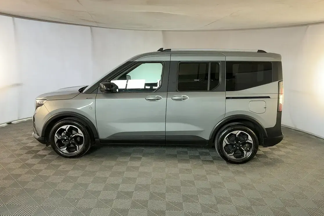 Usata Ford Tourneo Courier Active 125 CV (91 kW) 2025 Grigio Monovolume