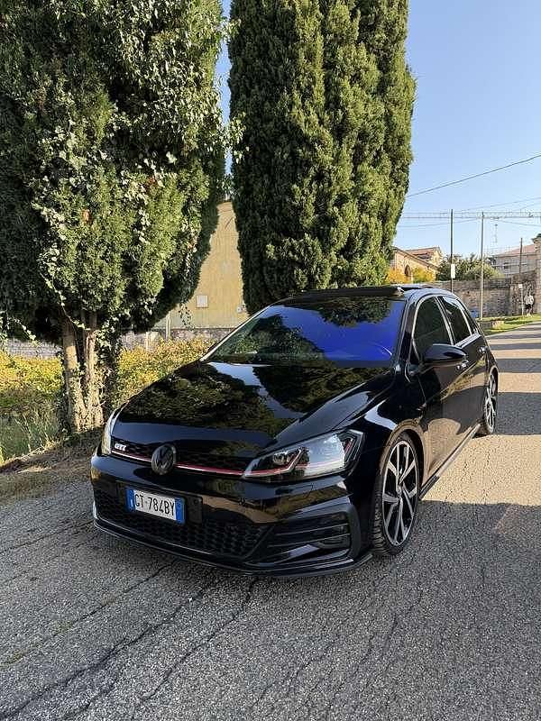 Usata VW Golf VII GTI 230 CV (169 kW) 2017 Berlina