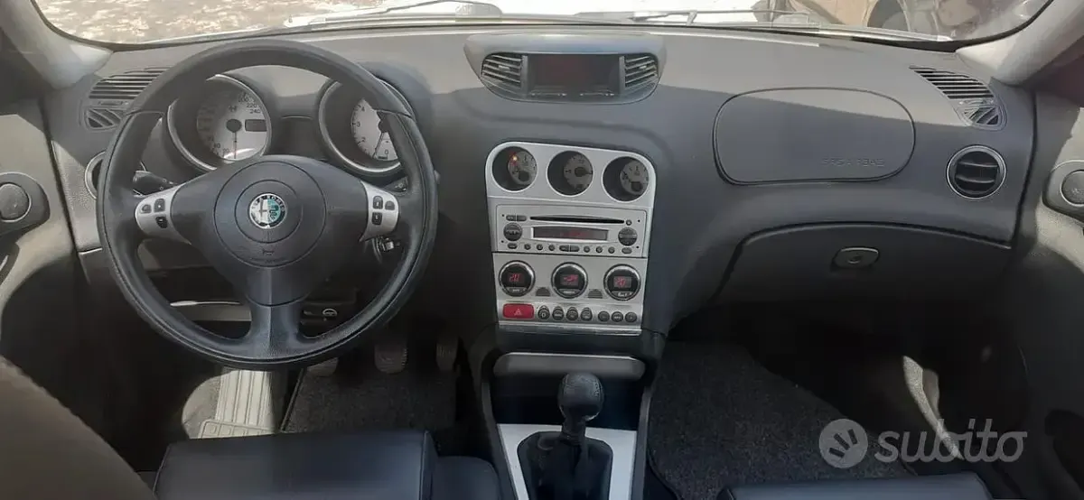 Usata Alfa Romeo 156 116 CV (85 kW) 2003 Grigio Berlina