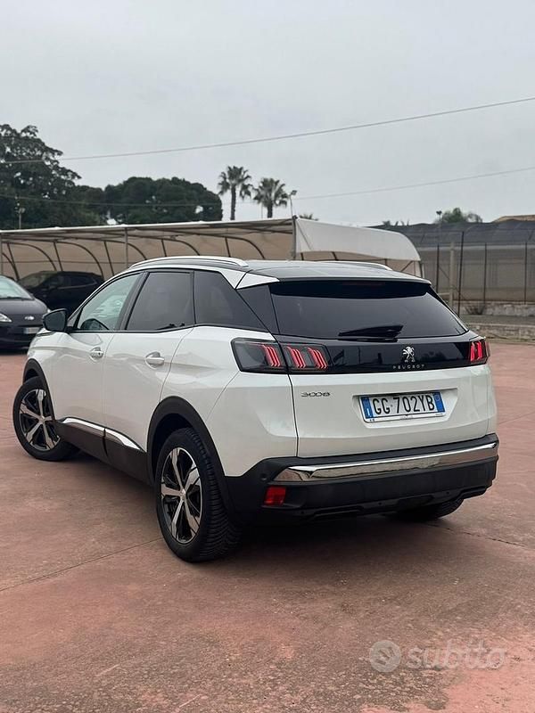Usata Peugeot 3008 131 CV (96 kW) 2021 Bianco SUV