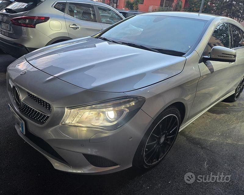 Usata Mercedes CLA200 135 CV (99 kW) 2016 Grigio Berlina