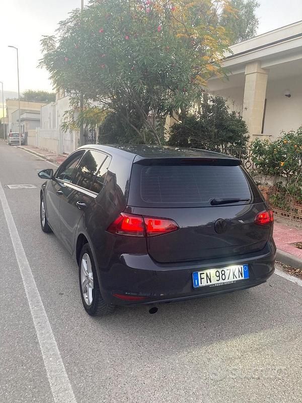 Usata VW Golf VII 105 CV (77 kW) 2014 Grigio Berlina