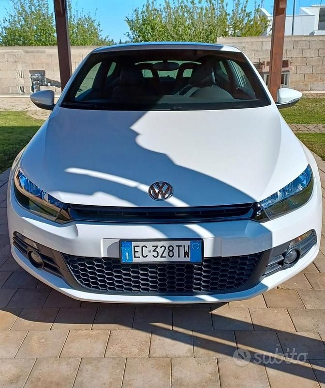 Usata VW Scirocco 160 CV (117 kW) 2010 Bianco Coupé
