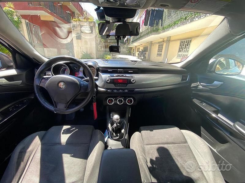 Usata Alfa Romeo Giulietta 105 CV (77 kW) 2014 Nero Utilitaria