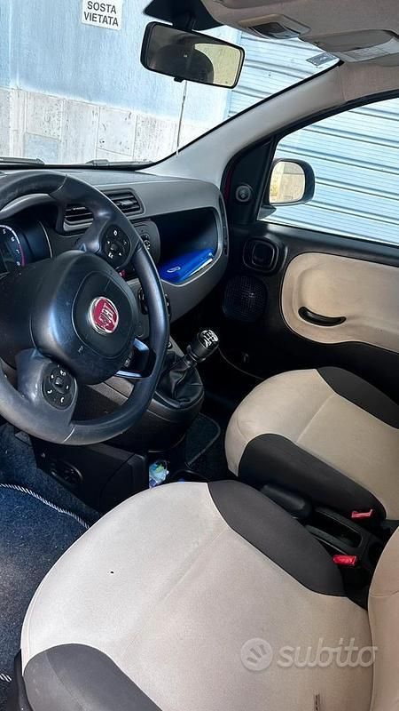 Usata Fiat Panda 70 CV (51 kW) 2013 Rosso Utilitaria