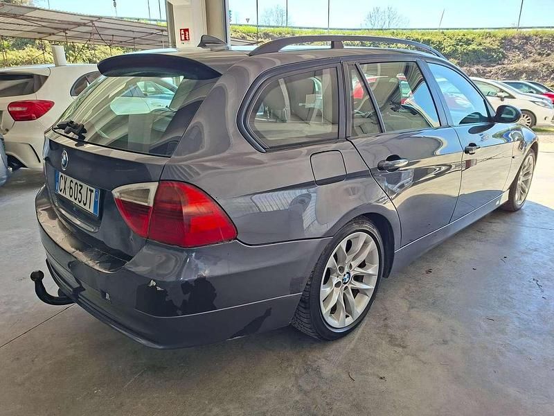 Usata BMW 320 163 CV (119 kW) 2005 Grigio Station wagon