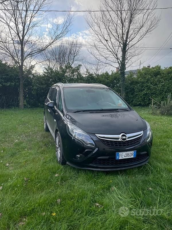 Usata Opel Zafira 101 CV (74 kW) 2016 Nero Monovolume