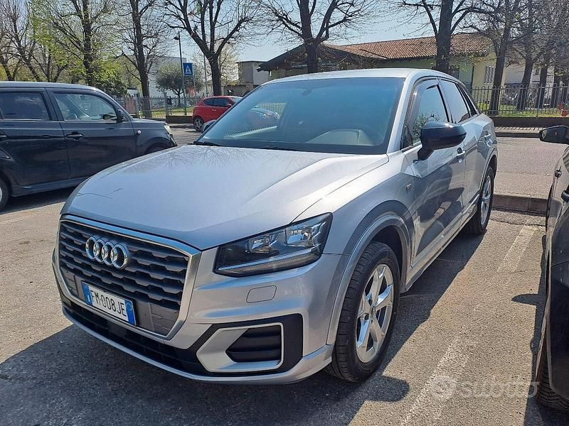 Grigio Usata 2017 Audi Q2 Sport SUV | 19.000 € (Molto cara) - Immagine 1/4