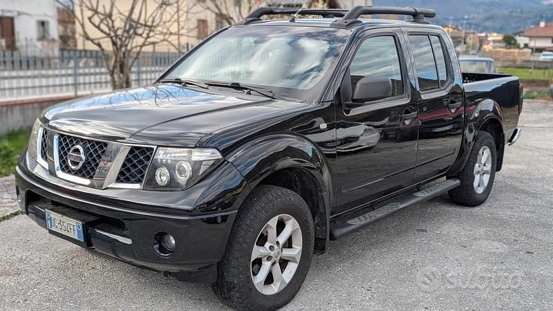 Usata Nissan Navara 171 CV (125 kW) 2007 Nero Pick-up