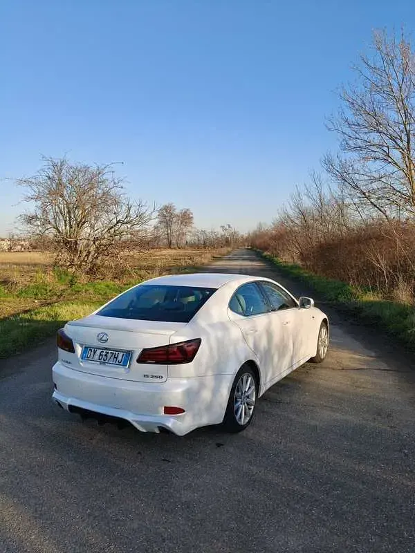 Usata Lexus IS250 208 CV (152 kW) 2009 Bianco Berlina