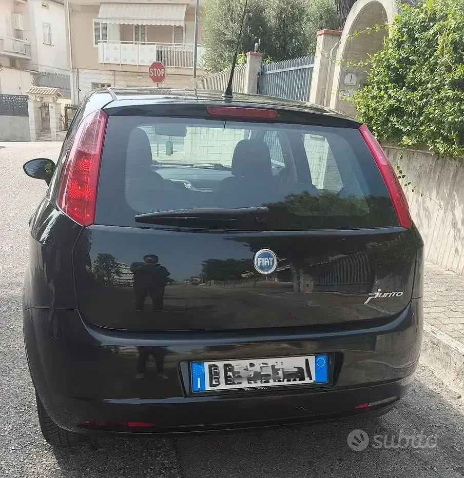 Usata Fiat Grande Punto 75 CV (55 kW) 2006 Nero Utilitaria