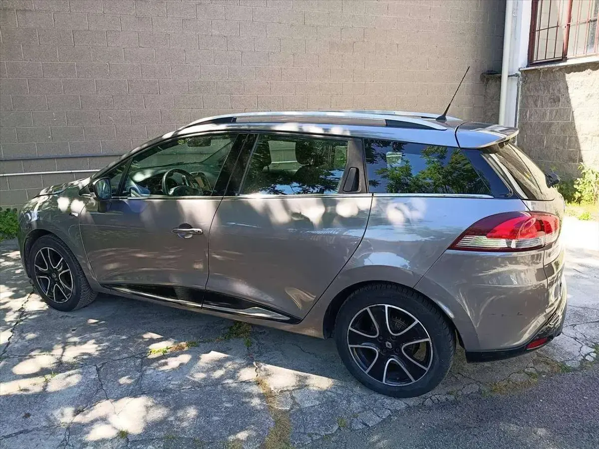 Usata Renault Clio 90 CV (66 kW) 2016 Grigio Station wagon